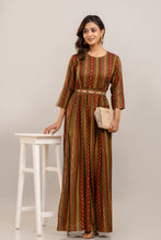 Load image into Gallery viewer, Green Rayon Printed Gown with Mirror Belt