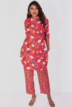 Load image into Gallery viewer, Vibrant Carmine Pink Blossom Collared Muslin Kurta Set