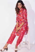 Load image into Gallery viewer, Blissful Floral Carmine Pink Muslin Collared Kurta Set