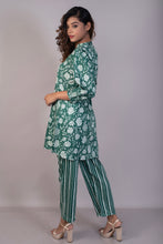 Load image into Gallery viewer, Green Floral Jaal Cotton Satin Coord Set