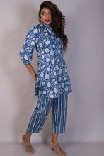 Load image into Gallery viewer, Blue Floral Jaal Cotton Satin Coord Set