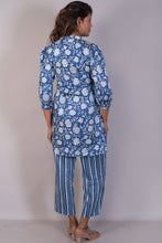 Load image into Gallery viewer, Blue Floral Jaal Cotton Satin Coord Set